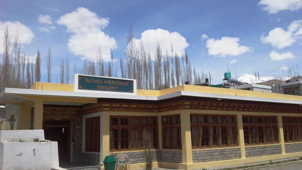 Royal Heritage Resort Leh Exteriör bild