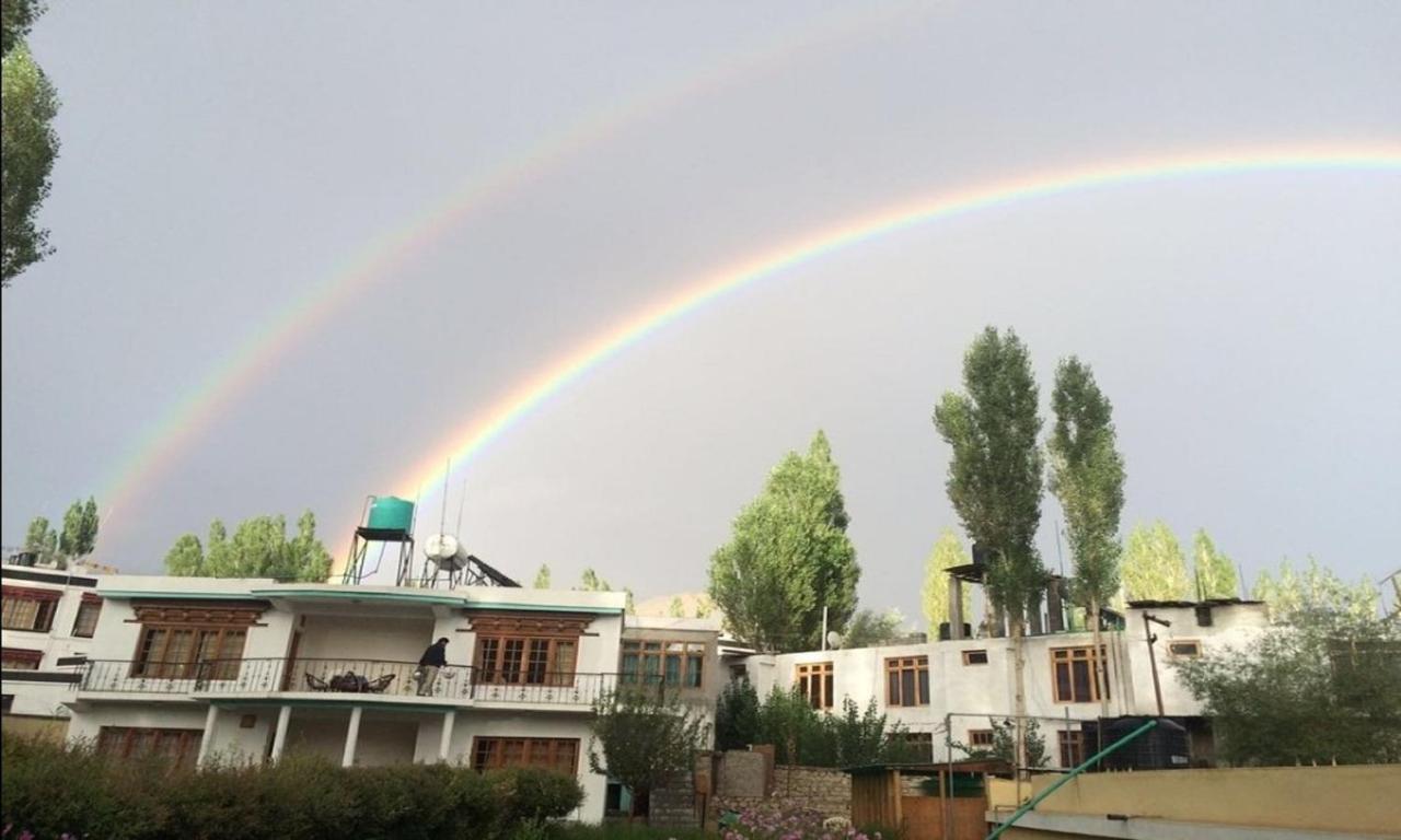 Royal Heritage Resort Leh Exteriör bild